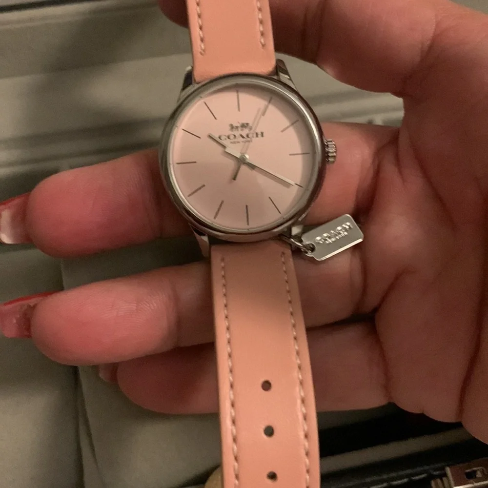 Brand new Coach Watch pink leather - Picture 5 of 5